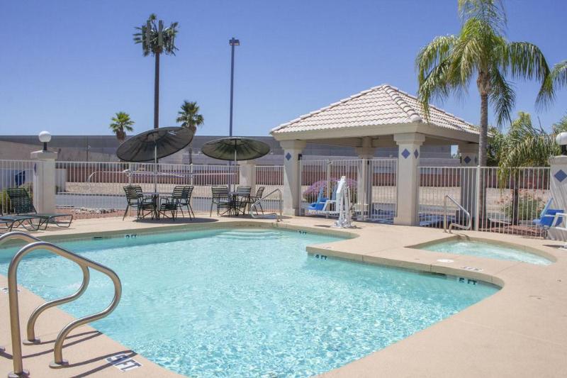 Infinity Inn & Suites Tempe Ngoại thất bức ảnh