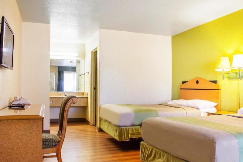 Infinity Inn & Suites Tempe Ngoại thất bức ảnh